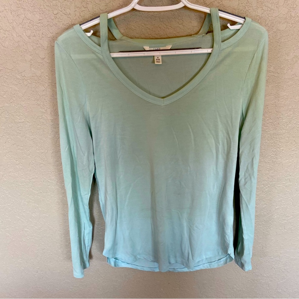 Off the Shoulder Long Sleeve